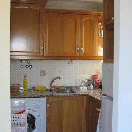Διαμέρισμα 2 Bedroom Cozy In *