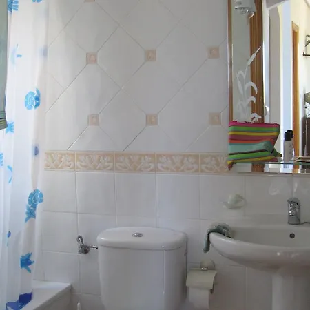 2 Bedroom Cozy In Διαμέρισμα *